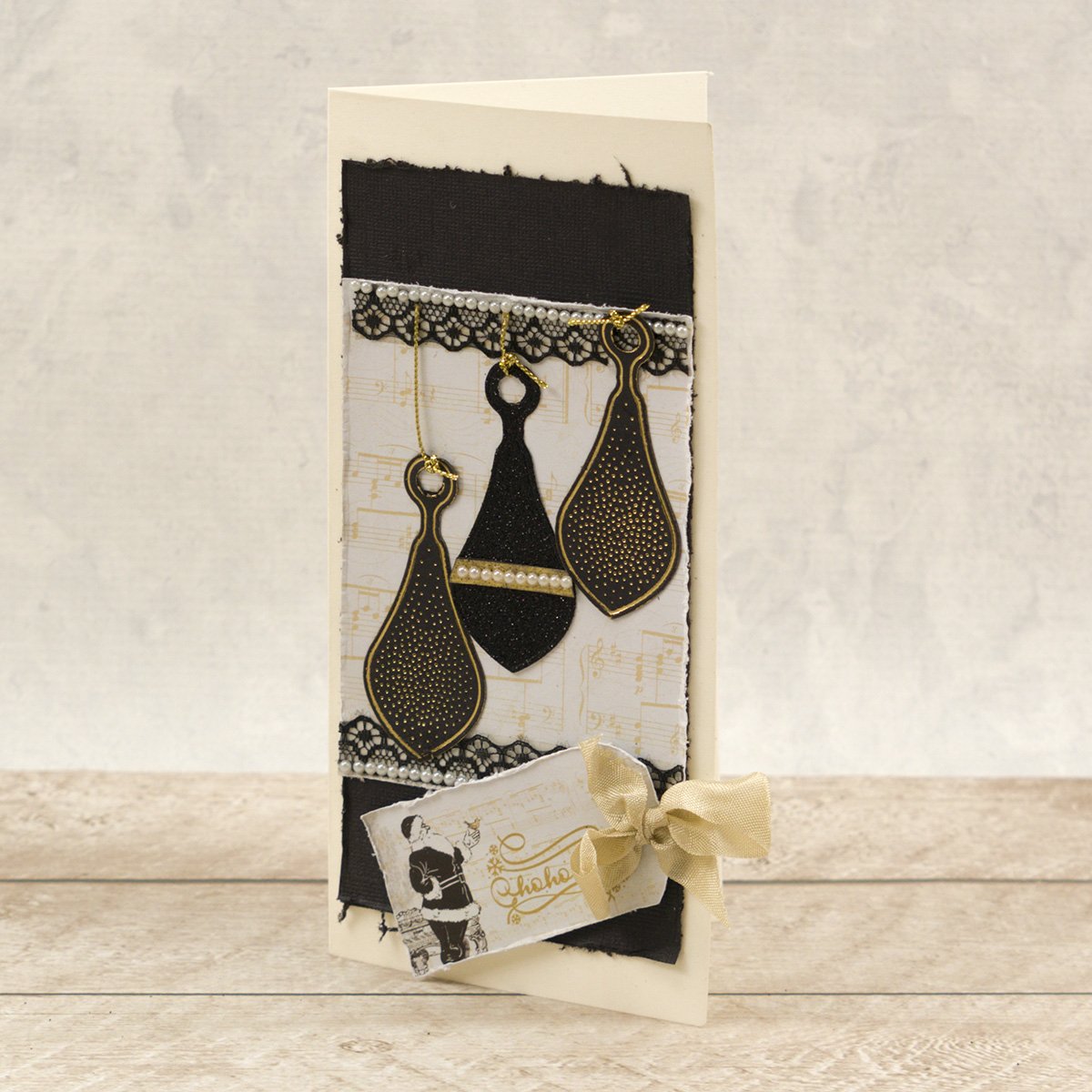 Cut, Foil and Emboss Die - Dimensional Decorations - Stippled Bauble